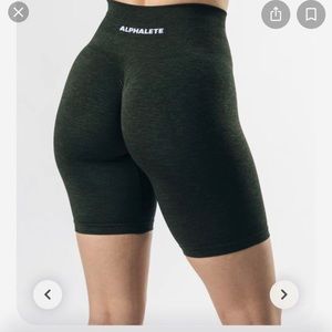 Alphalete 7 in short